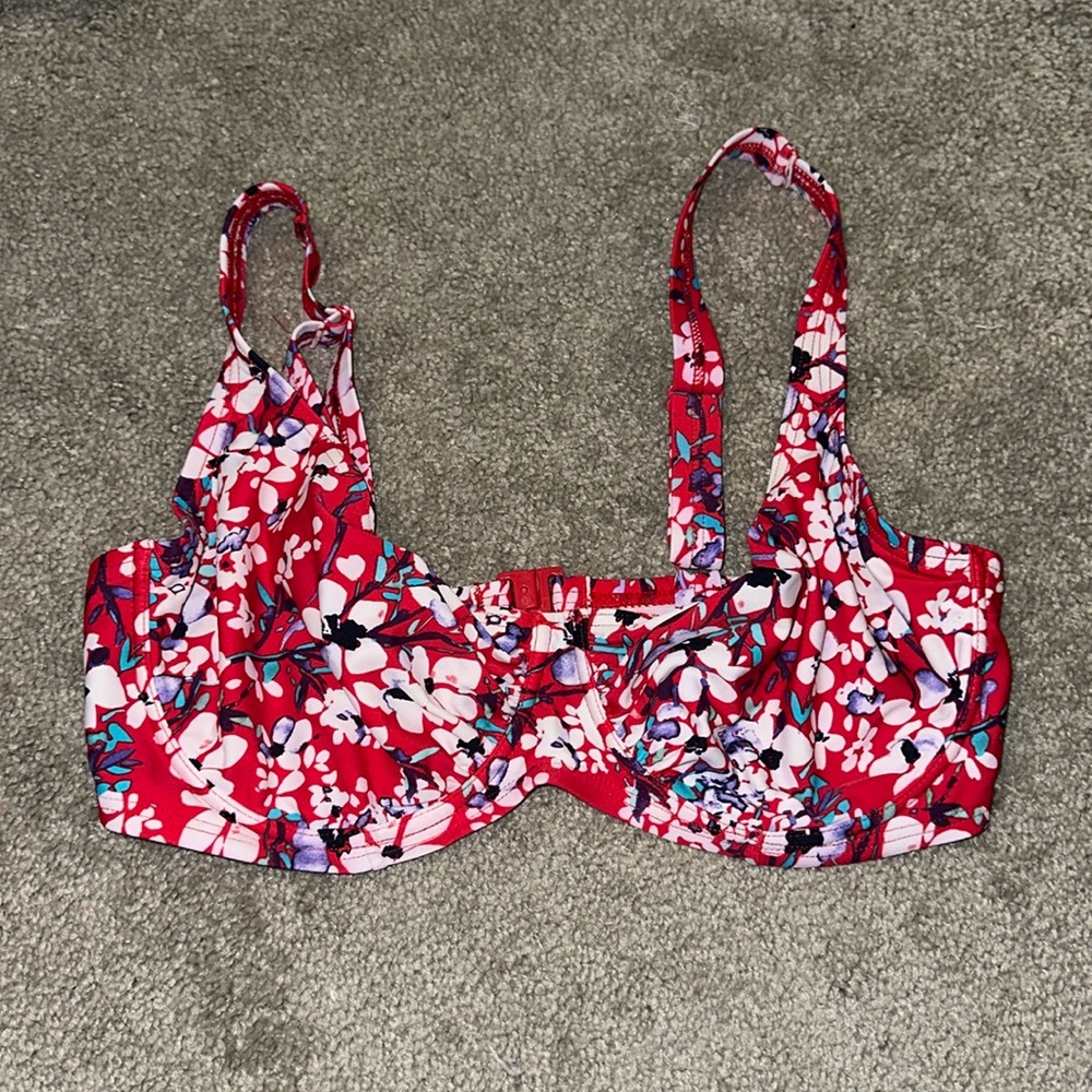 MAGISCULPT 34DDD red floral bikini top 😎